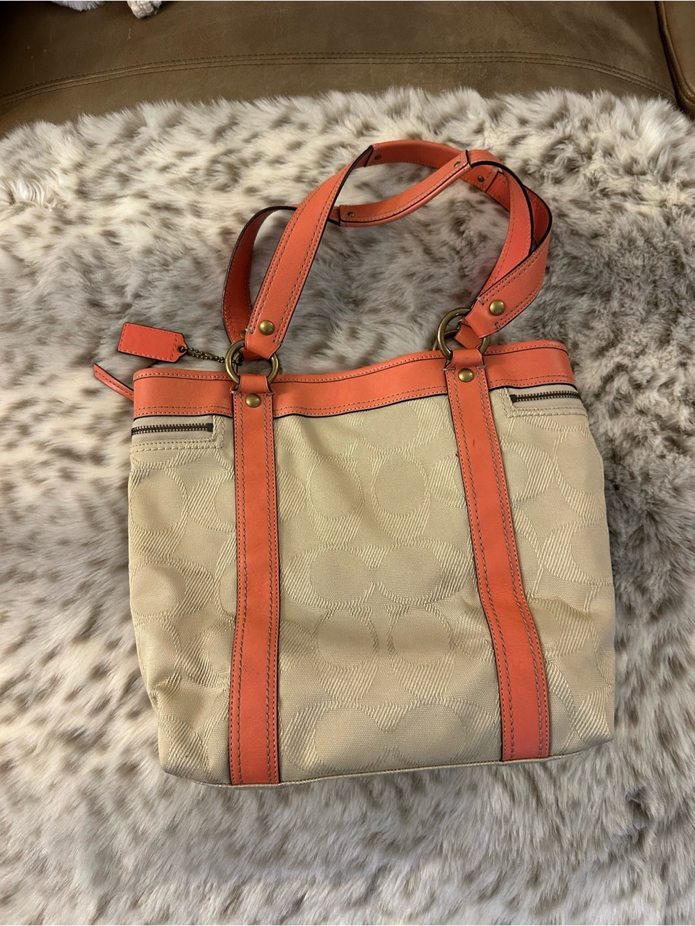 Coach GIGI LEGACY TOTE - Beige and Coral Leather-Trim - Picture 4 of 7